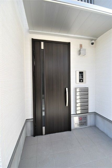 Ｃｈｅｒｉｍ高畑　Ｓｏｕｔｈのエントランス