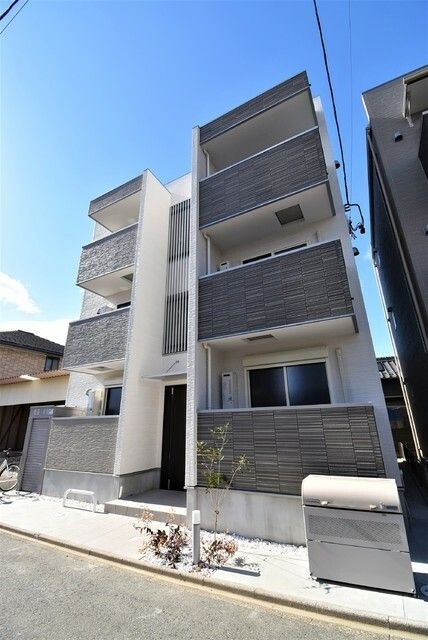 Ｃｈｅｒｉｍ高畑　Ｓｏｕｔｈの外観