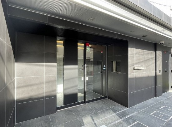 【エントランス】