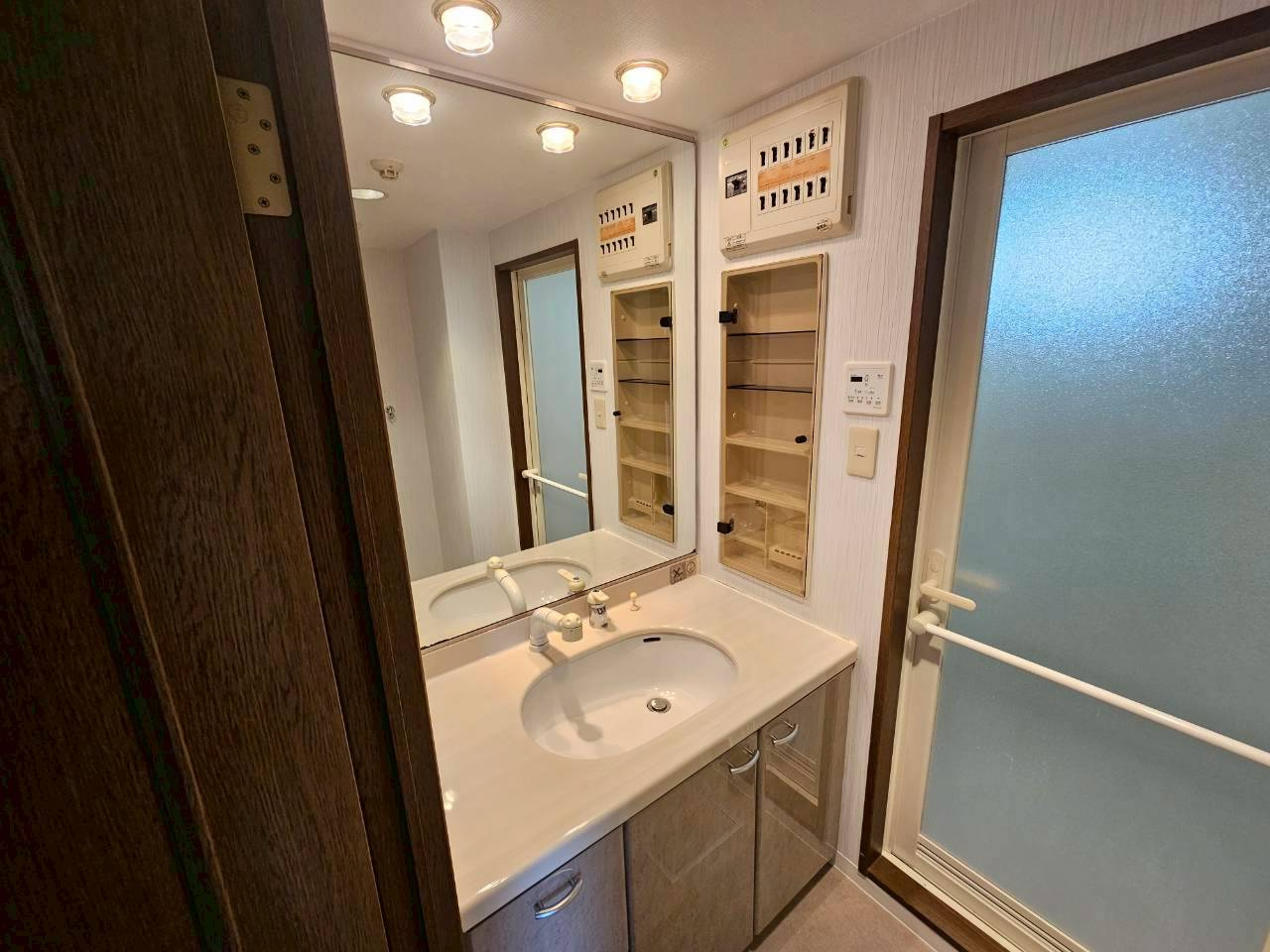 藤和シティホームズ六甲篠原の洗面所