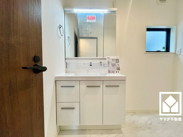 大津市穴太１丁目　T号地の独立洗面台