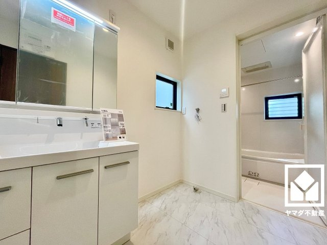 大津市穴太１丁目　T号地の独立洗面台