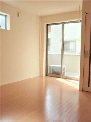 【居間・リビング】 | メゾン落合 | 7.3帖のきれいな洋室。