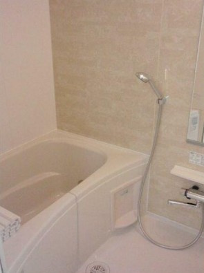 【浴室】 | メゾン落合 | 追い焚き機能、浴室乾燥機付きバス。