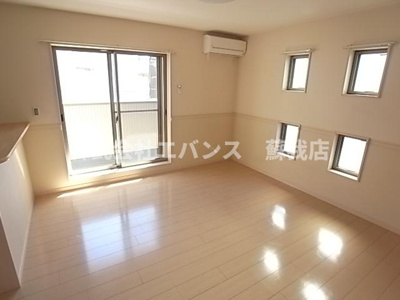 【寝室】 | メルローズ蘇我 | 開放的な寝室です