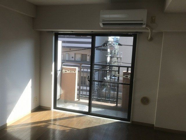 墨田区石原１丁目の賃貸マンションの居間・リビング