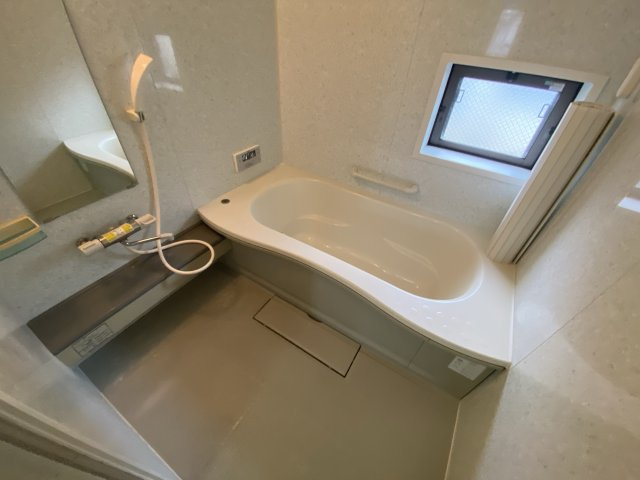 ファミール才の浴室