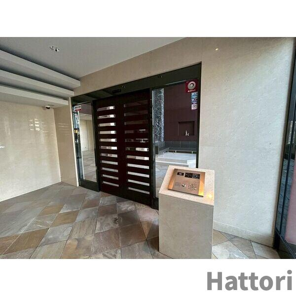 Lasante京橋(旧:エスティメゾン京橋)のエントランス