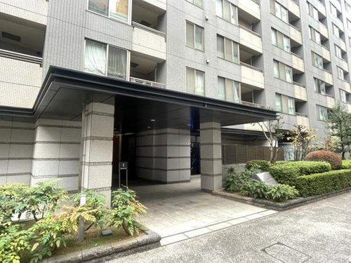 コスモ上野パークサイドシティのエントランス