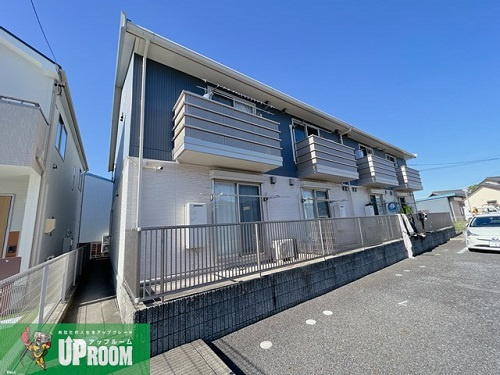 ファミール江川の外観