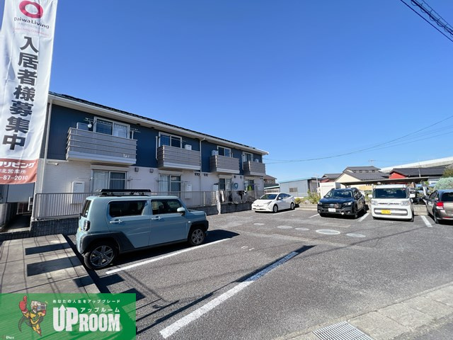 ファミール江川の駐車場