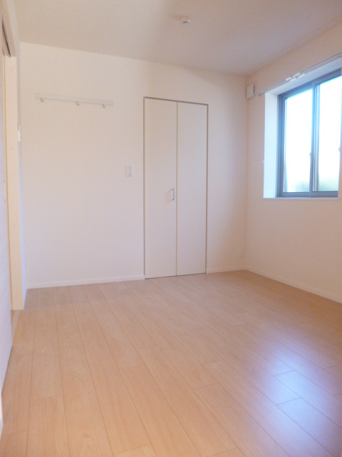 サンライズコートの寝室|洋室