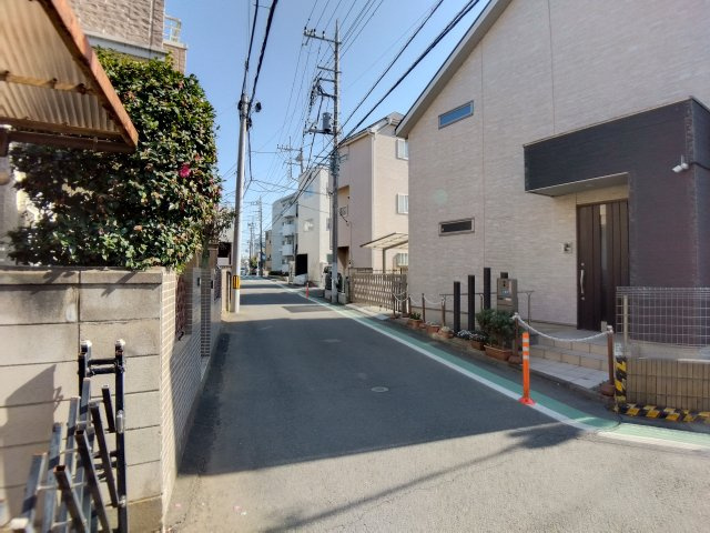 中古／ふじみ野市西２丁目の前面道路含む現地写真|前面道路の様子です