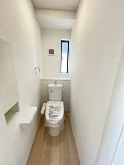 【独立洗面台】 | 新築アーネストワン　4LDK　松並第二　①号棟　 | ※類似物件の写真です
※現在建築中のため、類似の完成物件のご案内が可能です