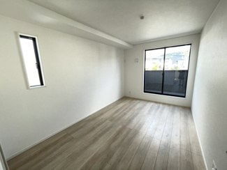 【トイレ】 | 新築アーネストワン　4LDK　松並第二　①号棟　 | ※類似物件の写真です
※現在建築中のため、類似の完成物件のご案内が可能です