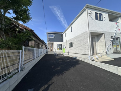 【前面道路含む現地写真】 | アーネストワン　松並第2-1号棟