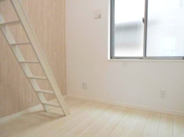 プライムテラス南林間※初期費用分割あと払いサービス利用可能物件の居間・リビング