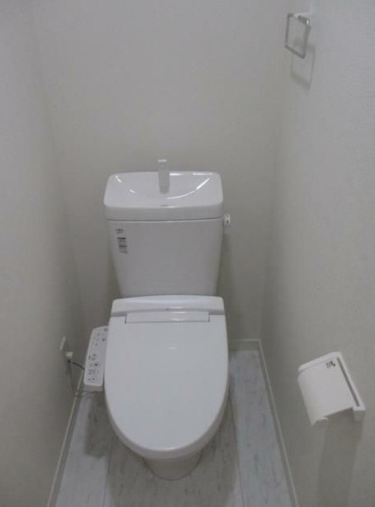 プライムテラス南林間※初期費用分割あと払いサービス利用可能物件のトイレ