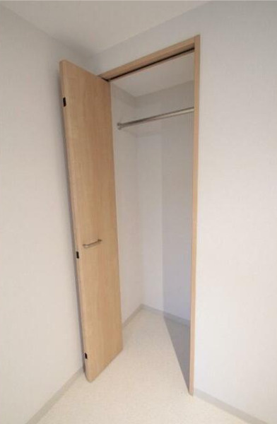 MidCUBE中台の収納