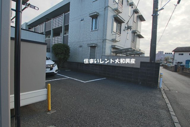 シャトレーの駐車場