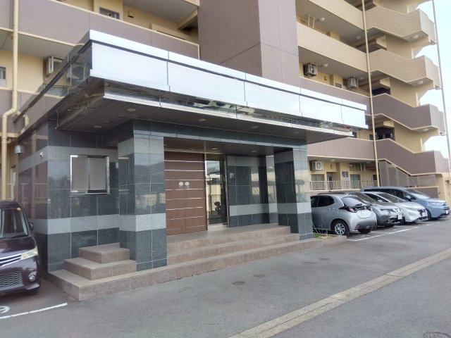 エンブルソレア今泉小前　富士市新橋町の外観|岳南電車本吉原駅まで徒歩10分圏内で、通勤通学にの便利ですね。