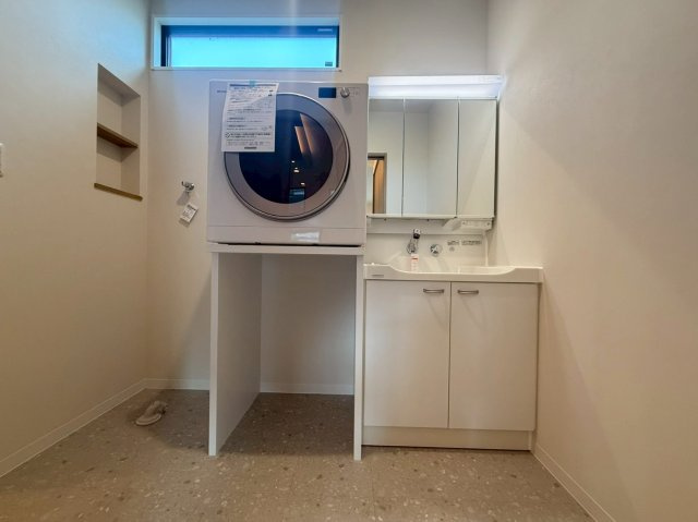 いの町枝川　新築戸建のその他|乾太くん標準装備で時短家事を実現。使いやすい洗面脱衣室。