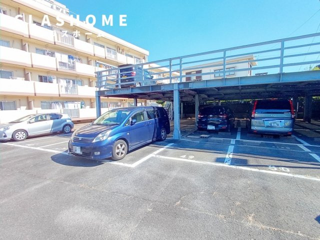 シャンピア　　　刈谷市近郊の賃貸はクラスホームの駐車場