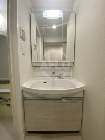 プレサンス立売堀ベルヴィルの独立洗面台|プレサンス立売堀ベルヴィル　独立洗面台