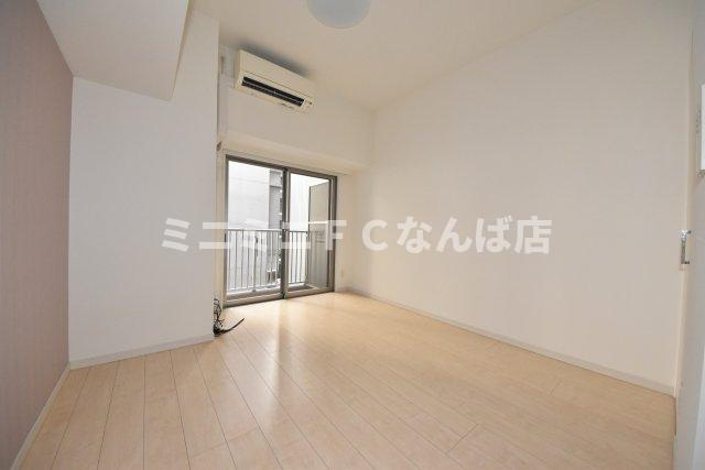 モンテノーム南堀江の居間・リビング