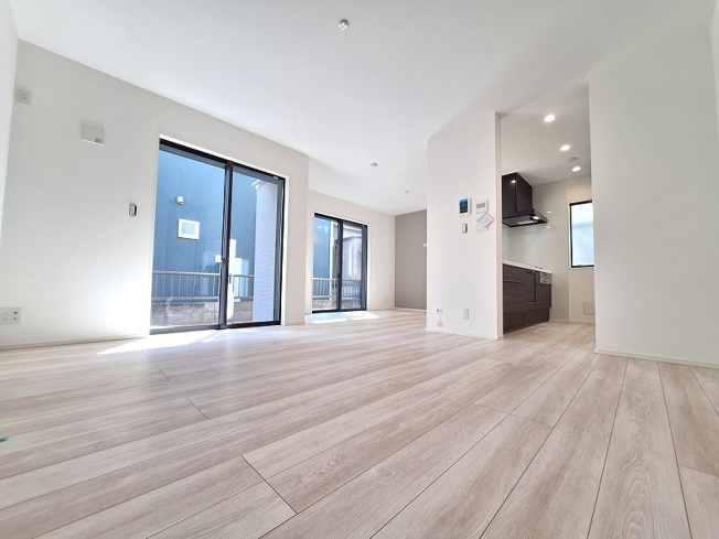 【外観】 | 練馬区南田中4丁目　新築一戸建住宅　全1棟　(成増店） | （2026年2月）撮影／都心部へ好アクセス　豊かな住環境
