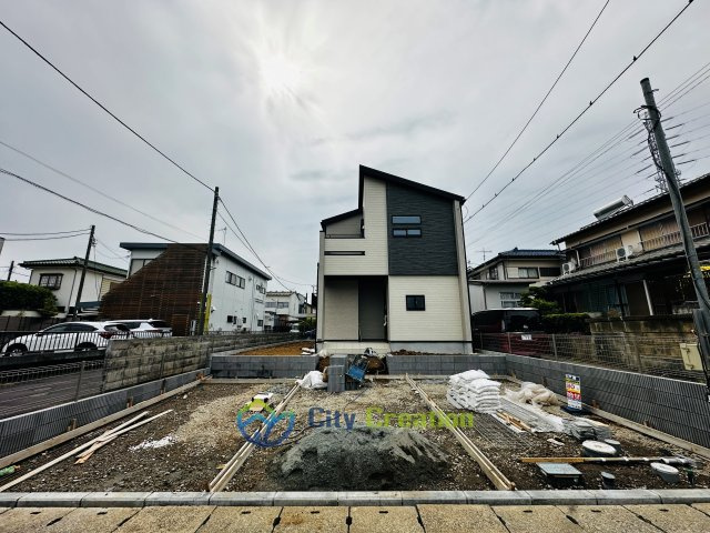 平塚市河内　新築一戸建ての駐車場