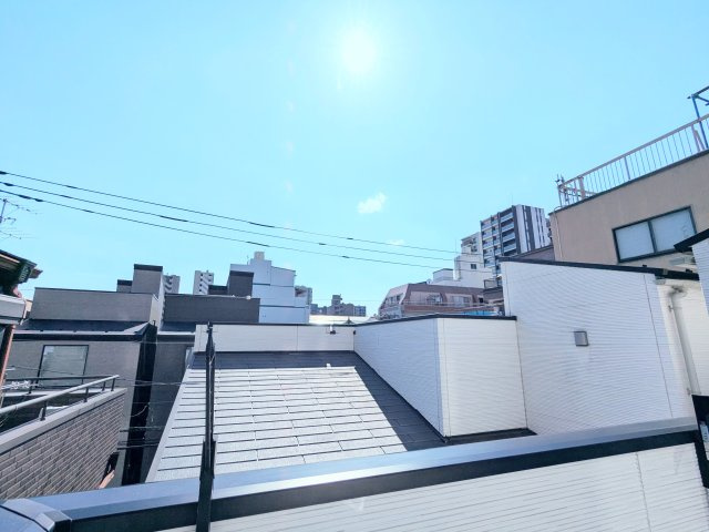 台東区東上野６丁目の戸建のバルコニー|～ルーフバルコニー含む眺望写真～