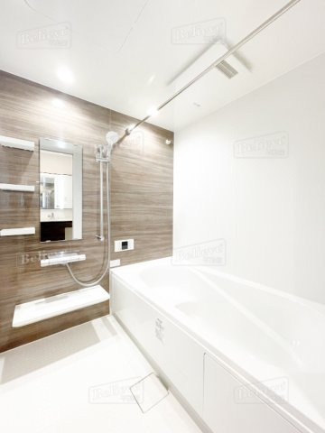 D-room 椿の浴室|追い焚き・浴室乾燥機付きのお風呂です♪