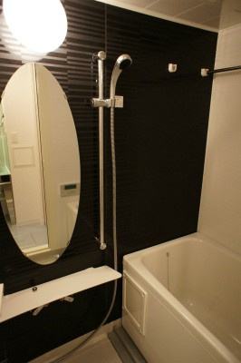 ルパピヨンＢＣの浴室