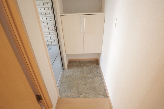 リバーラックディライトの玄関