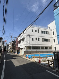 【前面道路含む現地写真】