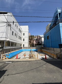 【前面道路含む現地写真】