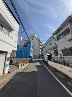 【前面道路含む現地写真】