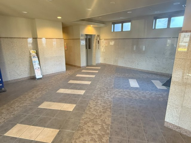 サンクレイドル新守谷ヴィバーチェのエントランス|共用部・エントランス