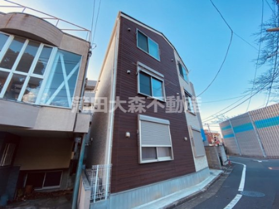 ソレイユ仲六郷の外観