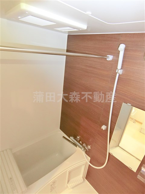 ソレイユ仲六郷の浴室|浴室乾燥機付きのお風呂　バスルーム