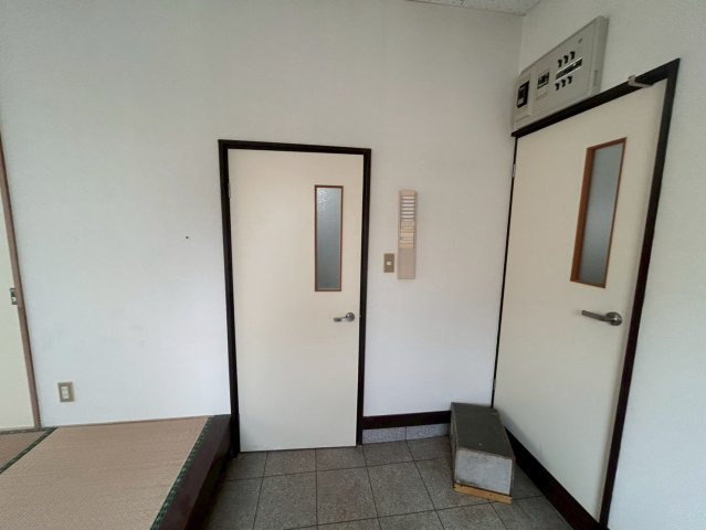 高崎市箕郷町上芝797番地4の玄関