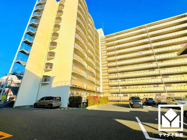 深草西浦住宅の外観
