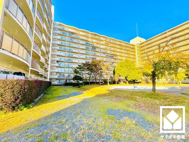 深草西浦住宅の外観