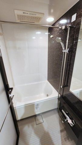プライムメゾン浅草橋の浴室