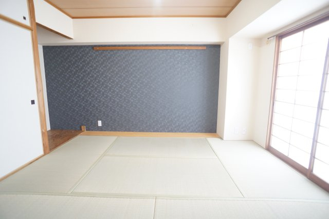 グランドゥール逆瀬川の和室