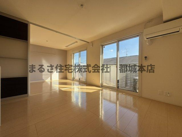 メゾンブランシェⅡの居間・リビング