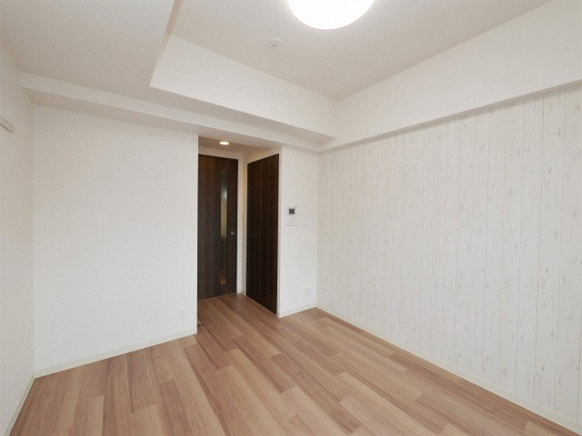 プレサンスOSAKA DOMECITYスクエアの洋室