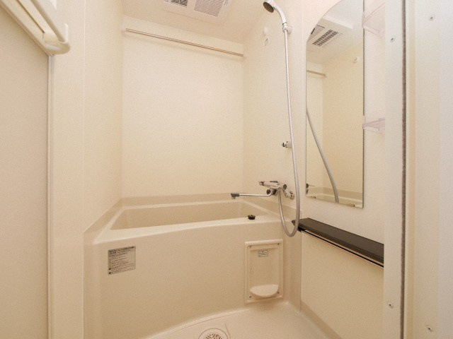 プレサンスOSAKA DOMECITYスクエアの浴室