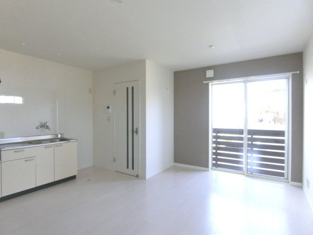 売りアパート（インクルー）の居間・リビング